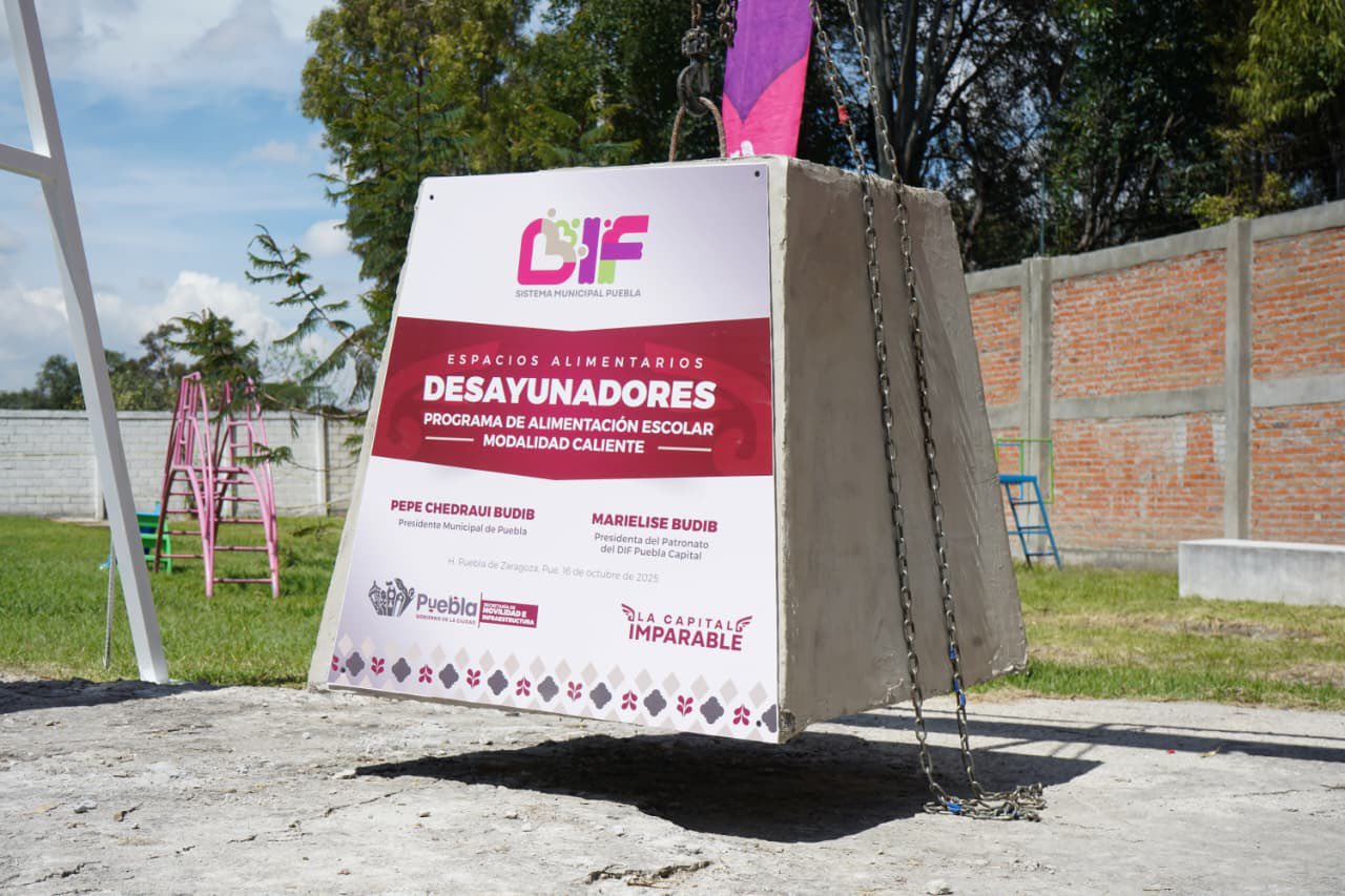 Primera piedra desayunadores escolares