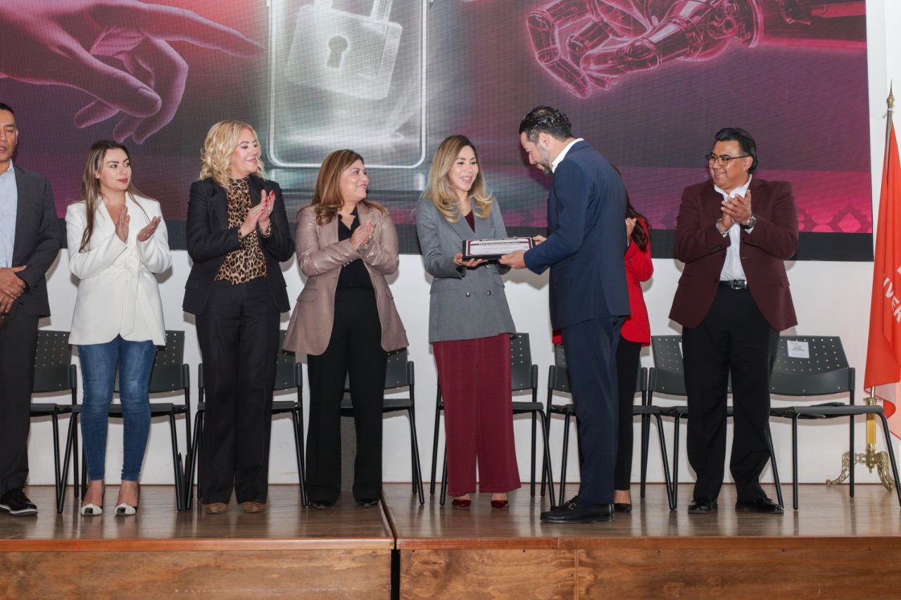 Pepe Chedraui refuerza protección de datos personales en Puebla